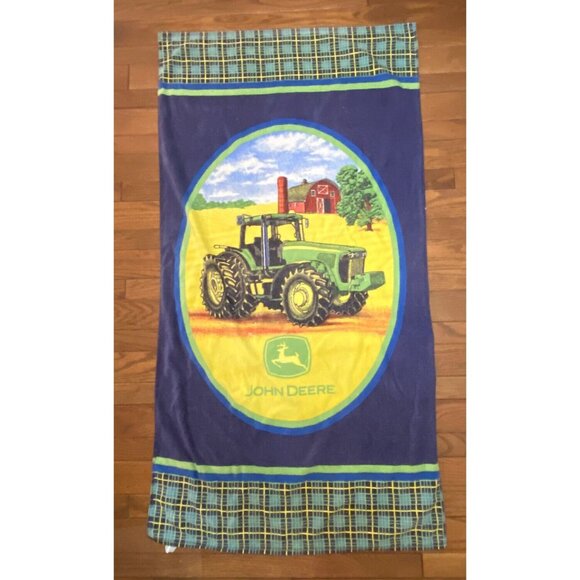 Rare John Deere Beach Towel Tractor 55 x 29 - Picture 1 of 5